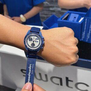 Swatch x Omega Moon: Swatch Moon Phase Mission: Super Blue Moon/Super White Moon